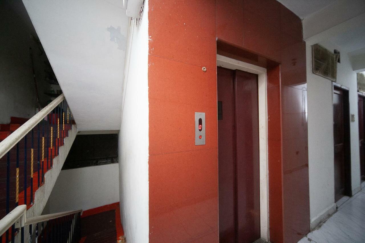 Spot On 38565 Hotel Surya Thiruvengadam St Ченнаї Екстер'єр фото